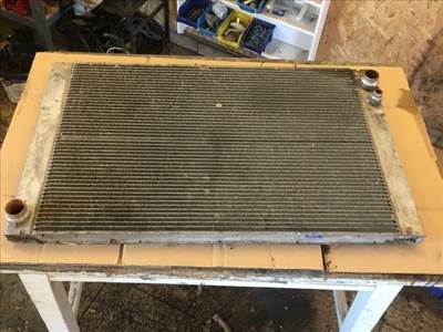 Audi A8 (D3 - 4E) vízhűtő 