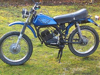 HERCULES SUPRA 4 ENDURÓ TIPUSÚ OLDTIMER KISMOTOR HIBÁSAN ALKATRÉSZNEK