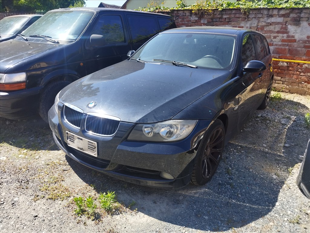 Eladó BMW 320i touring (1995 cm³, 150 PS) (E90, E91, E92, E93) 9. kép