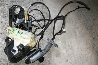 BMW 5-ös sorozat F10/F11 bal hátsó ajtózár eladó