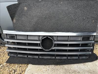 Volkswagen Touareg III hűtőrács 760853653e