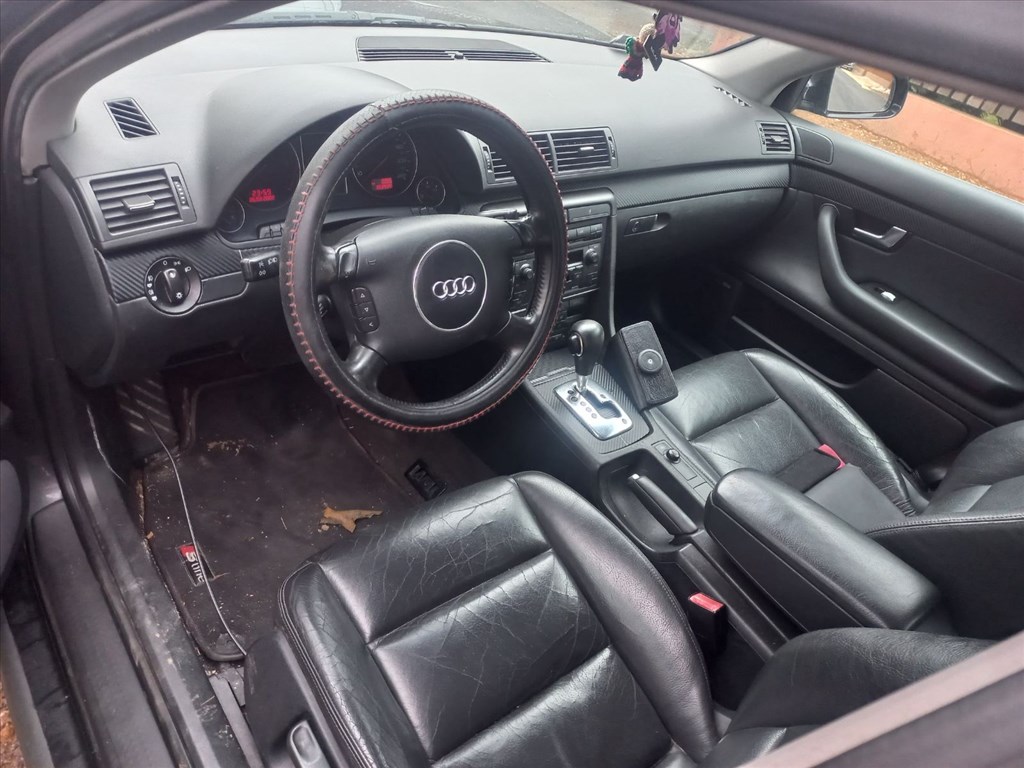 Audi A4 (B6/B7) (B6/B7) bontott alkatrészei 4. kép