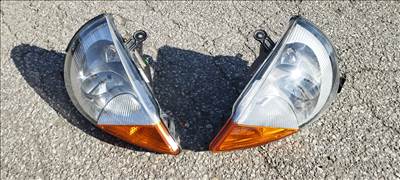 Ford Ka szép állapotú gyári fényszóró eladó!