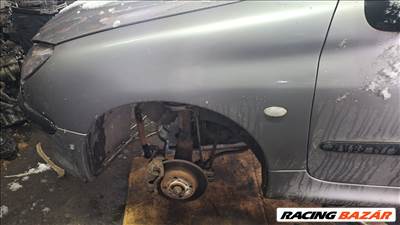 Peugeot 206 jobb első sárvédő, bal első sárvédő 