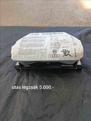 Audi A8 D3 utas légzsák 