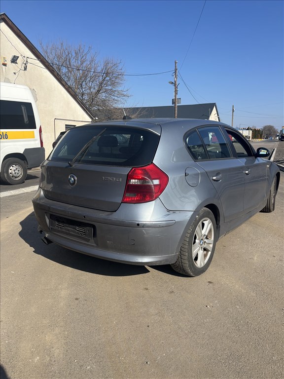 BMW 1-es sorozat (E81, E82, E87, E88) bontott alkatrészei 3. kép