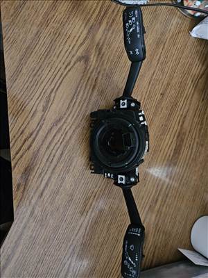 Volkswagen Golf VII kormánykapcsoló bajuszkapcsoló  5q0953521eq 5q0953502ah