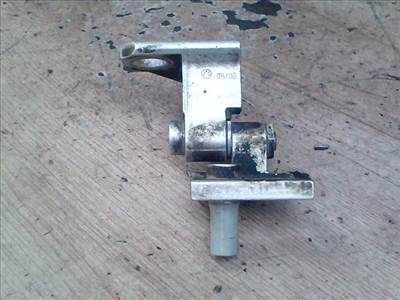 VOLKSWAGEN golf plus 2005.01.-2009.02 jobb első felső ajtózsanér