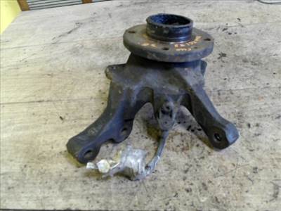 RENAULT CLIO 01-06 Csonkállvány kerékaggyal jobb első