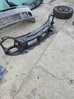 Renault Trafic II homlokfal 