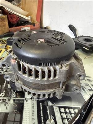 Bmw E87 generátor 7550468