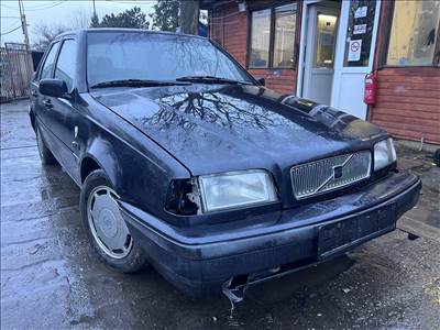Volvo 460 1.8i bontott alkatrészei