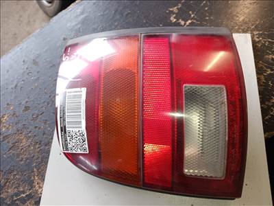 Nissan Micra III jobb hátsó lámpa 