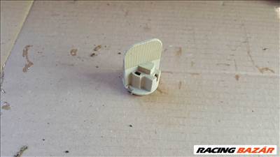 Volvo 30674781 V70 XC70 égőfoglalat