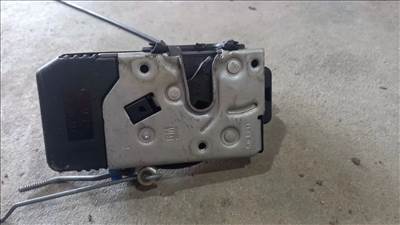 Renault TRAFIC Opel VIVARO 01- Bal első ajtó zár zárszerkezet 8389