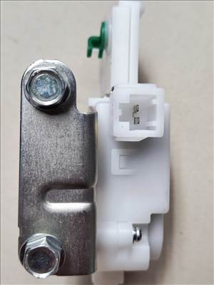 Honda Accord (8th gen) tank ajtó központizár 