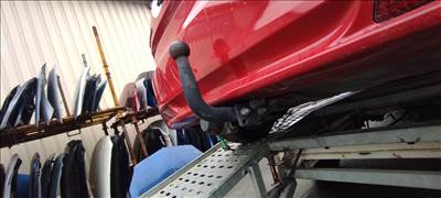 Honda Civic IX Vonóhorog 