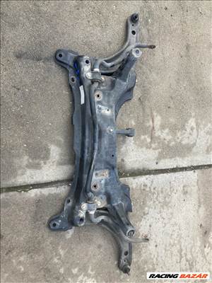 Toyota Yaris (XP130/XP150) Yaris 3 bölcső segédkeret 