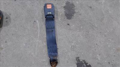 Nissan Terrano WD21 Hátsó középső biztonsági öv biztonságiöv csat 8316