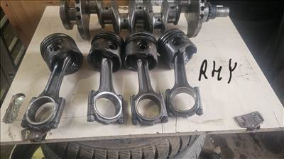Peugeot 406 Dugattyú szett Rhy 