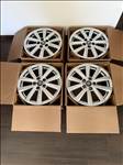  5x114.3 lyukosztású 17" új (gyári felni) alufelni