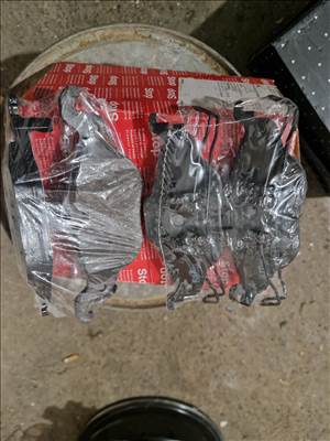 Opel Astra G első fékbetét garnitúra  571968s