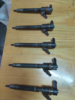 Volvo 30750283 V70 S80 S60 Xc70 XC90 C70 V50 2.4 D5 Euro4 185LE porlasztó injektor 5db