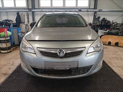 OPEL ASTRA J 2.0 CDTI - Bontódik!