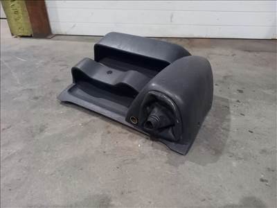 Renault MASTER Opel MOVANO 10 Műszerfal műanyag burkolat váltókar 1319