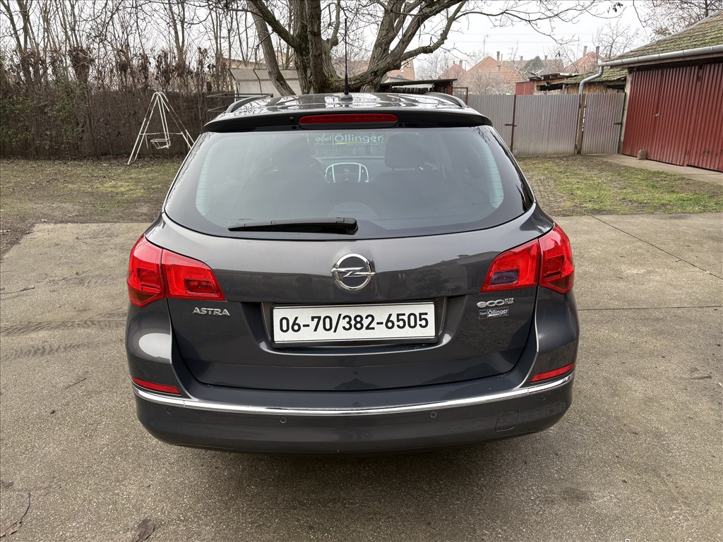 OPEL ASTRA J Sports Tourer 1.7 CDTI Cosmo FACELIFT/DIGIT KLÍMA/TEMPOMAT/ÜLÉSFŰTÉS/KORMÁNYFŰTÉS/RADAR 6. kép