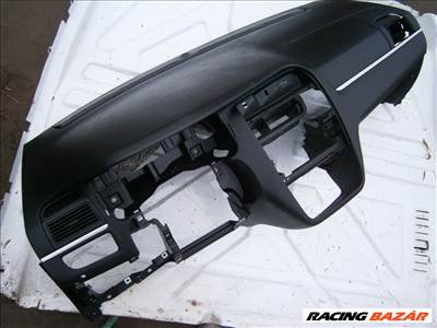 Fiat Linea műszerfal, utaslégzsák