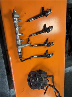 Opel Astra H 1.7 CDTI Z17DTR üzemanyag ellátó egység 