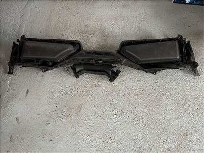 BMW E60/E61 motortéri burkolatok