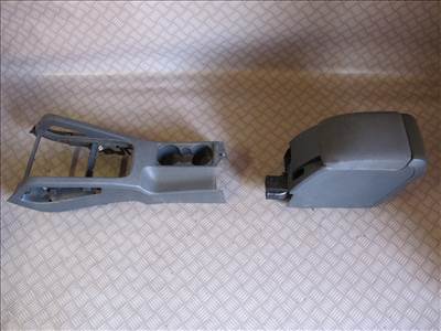 Volkswagen Golf V könyöklő 