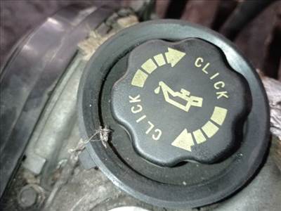 Mazda 6 (1st gen) Olajbeöntő Sapka *147204*