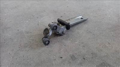 Iveco DAILY 00- Jobb oldali tolóajtó toló ajtó középső görgő 6093