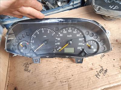 Ford Focus Mk1 benzines műszerfal óra 98AP-10B885-AA 98ap10b885aa