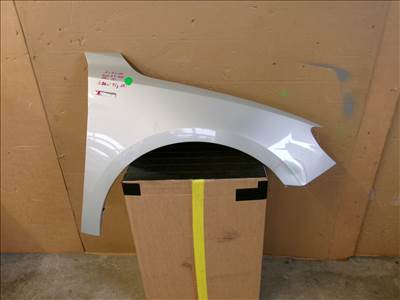 AUDI A1 82A jobb első sárvédő 2019-