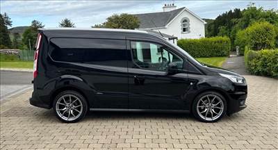 Ford Transit Connect Mk2 2013- Jobb első sárvédő fekete