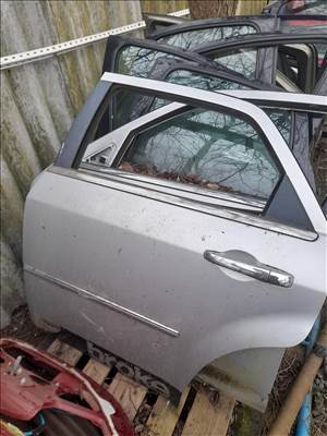 Chrysler 300c kombi bal hátsó ajtó 