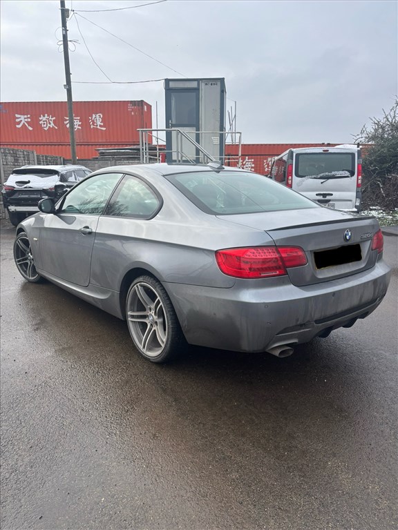 BMW 3-as sorozat (E90, E91, E92, E93) bontott alkatrészei 3. kép