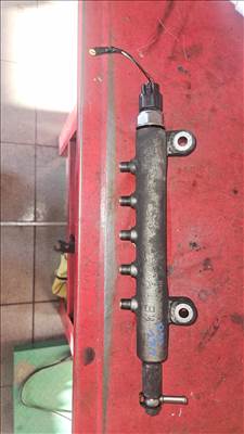 Nissan Navara (D40) Double Cab 2.5 dCi közös nyomó cső 