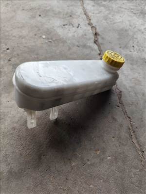 Fiat DUCATO Citroen JUMPER Peugeot BOXER 06- Fékolaj tartály olaj 5340