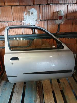 Nissan Micra IV jobb első ajtó 