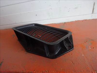 VW Volkswagen Golf Seat Skoda Audi 03- Levegő lég beömlő rács 2521