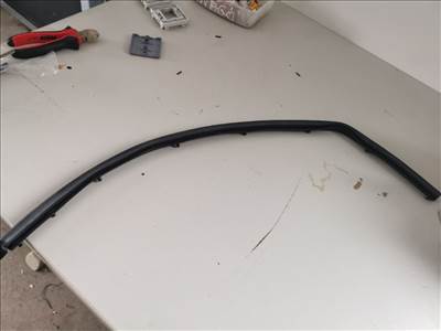 Peugeot 407 PEUGEOT 407 (6D_) Jobb hátsó Ajtó Szigetelés  9023rt