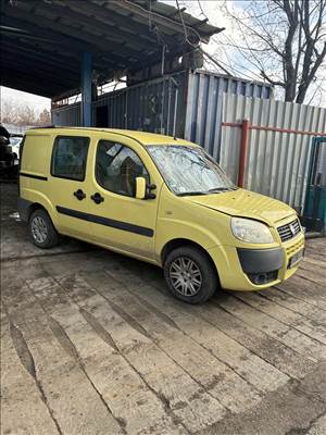 Fiat Doblo Fényszóró