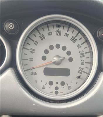 Mini Hatch R50/R53 kilométer óra 