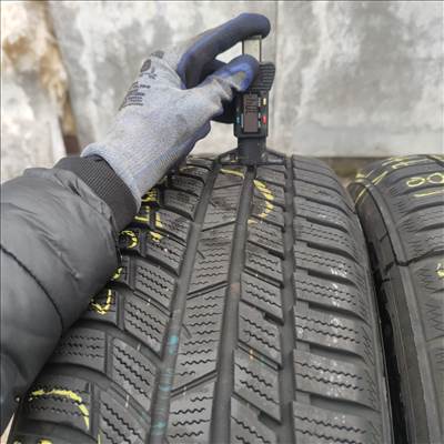 225/60 R18 Toyo téli gumi 77000ft a 4db/13/