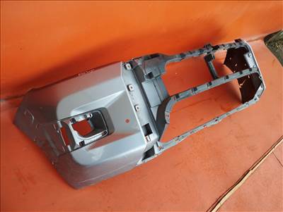 Toyota Hilux első lökhárító (P.50.213K)a